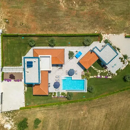 Bicasa - Vizinada, Istria * Vranje Selo